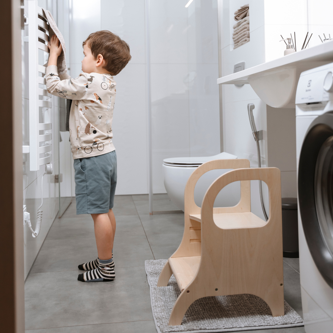 Verstelbaar Opstapje Van Natuurhout Voor Gezinsgebruik by Ette Tete