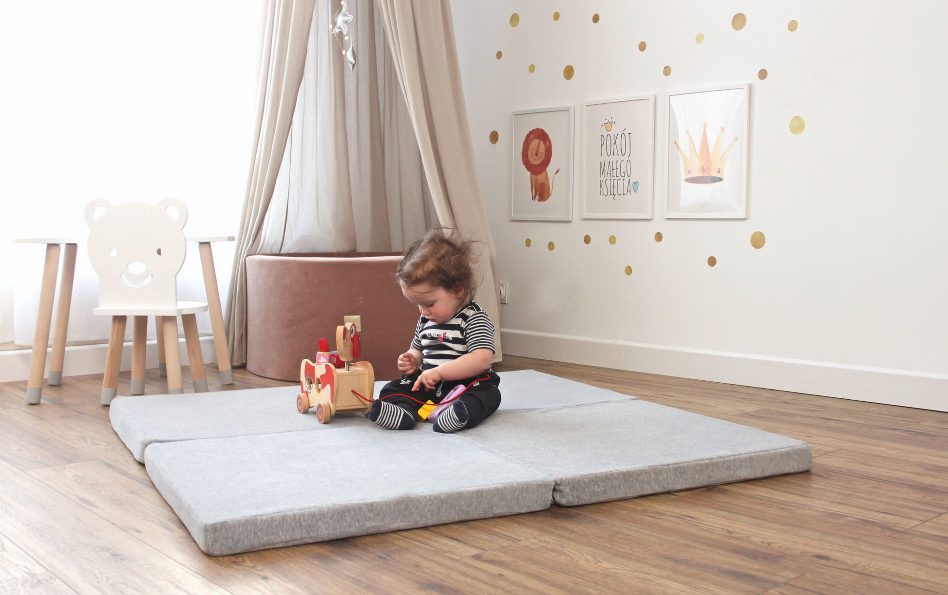Speelmat Vierkant Lichtgrijs Fluwelen Voor Kinderen by MeowBaby
