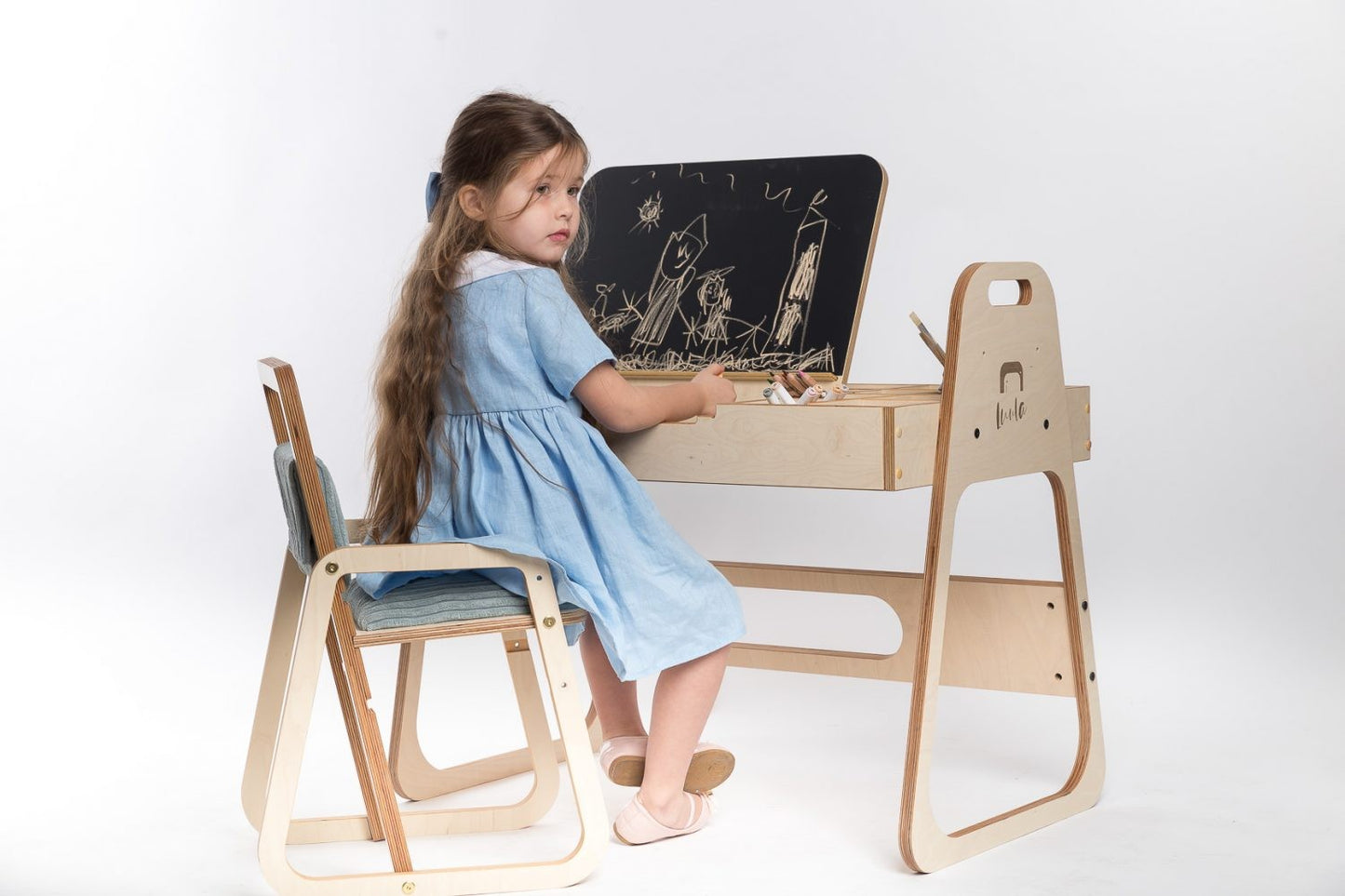 Montessori Tafel En Stoelenset Verstelbaar Mintgroene by Luula