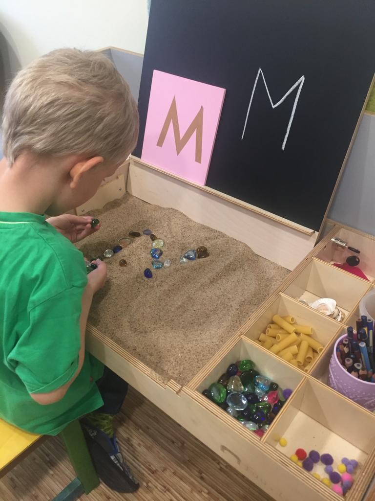 Verstelbare Kinder Tafelstoel Montessori Mintgroen by Luula