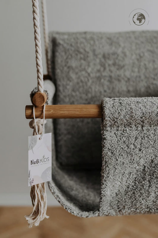 Baby Swing Bouclé Nachtgrijs Ultieme Zitvlakbeschermer by Nofi KIDS