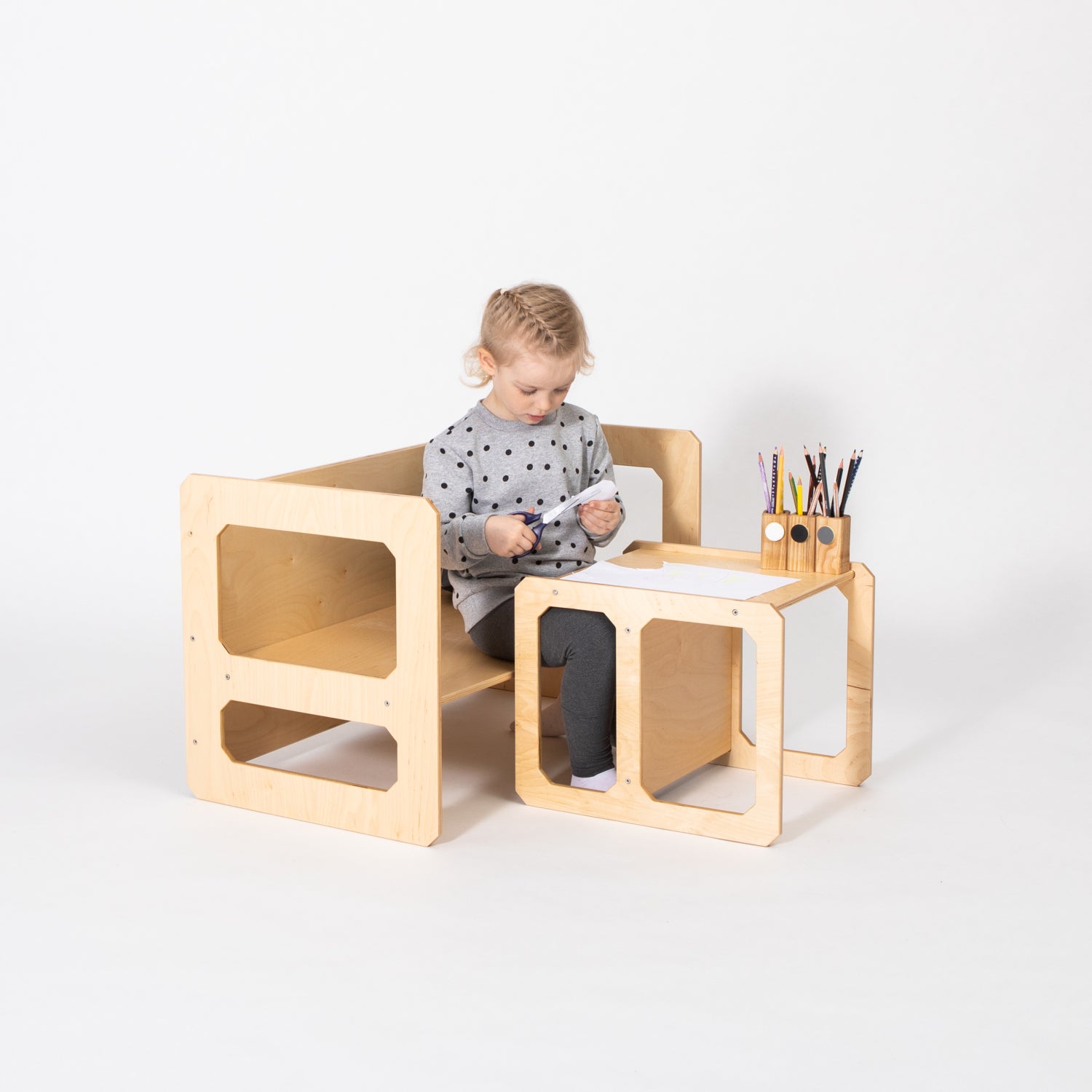 Montessori Afleertafel Stoelset Veilig Minimalistisch by Montessori House Bed