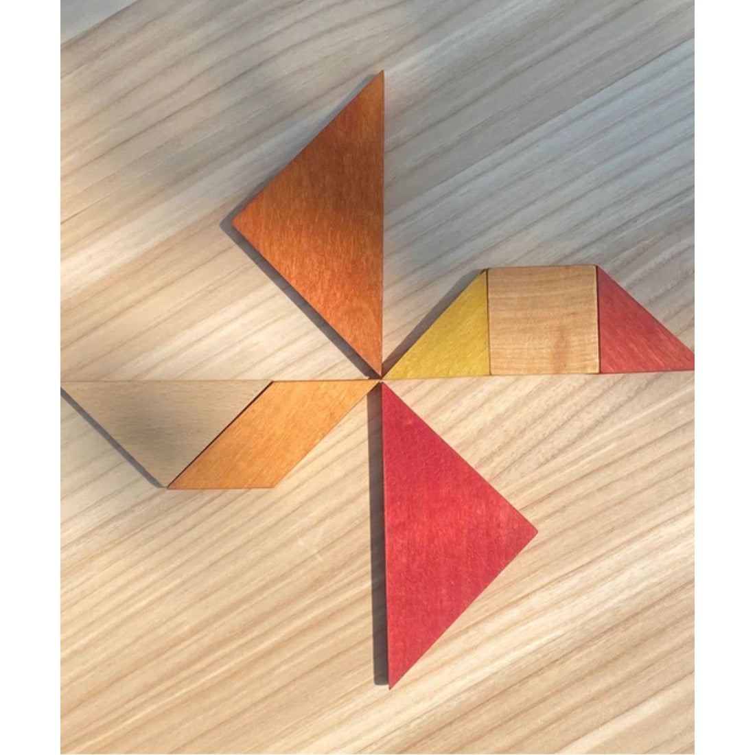 Houten Tangram Warme Kleurstelling Inclusief Opbergzak by Wooden Story