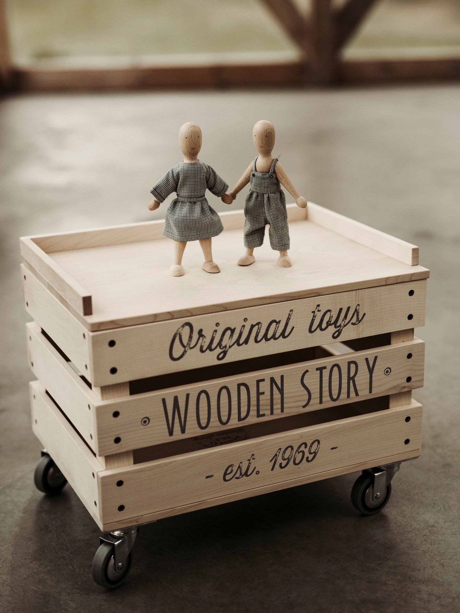 Beukenhouten Woody Pop Met Broek Bewegingsvrijheid by Wooden Story