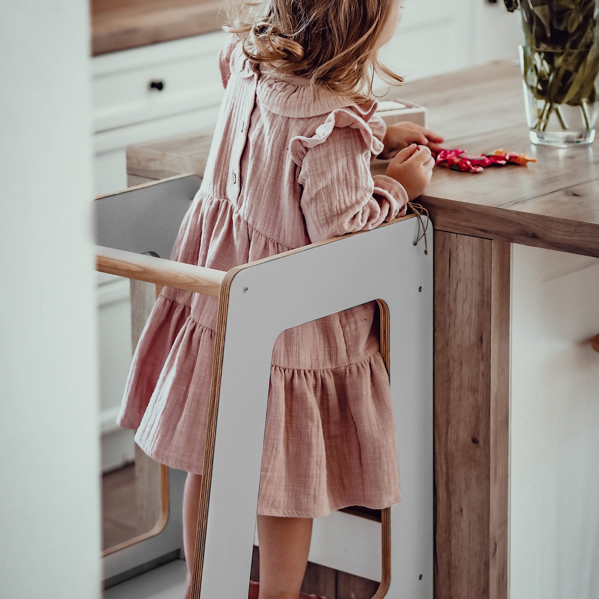Multiplex Keukenhulp Scandinavisch Grijs DrietrapsVerstelling by MeowBaby