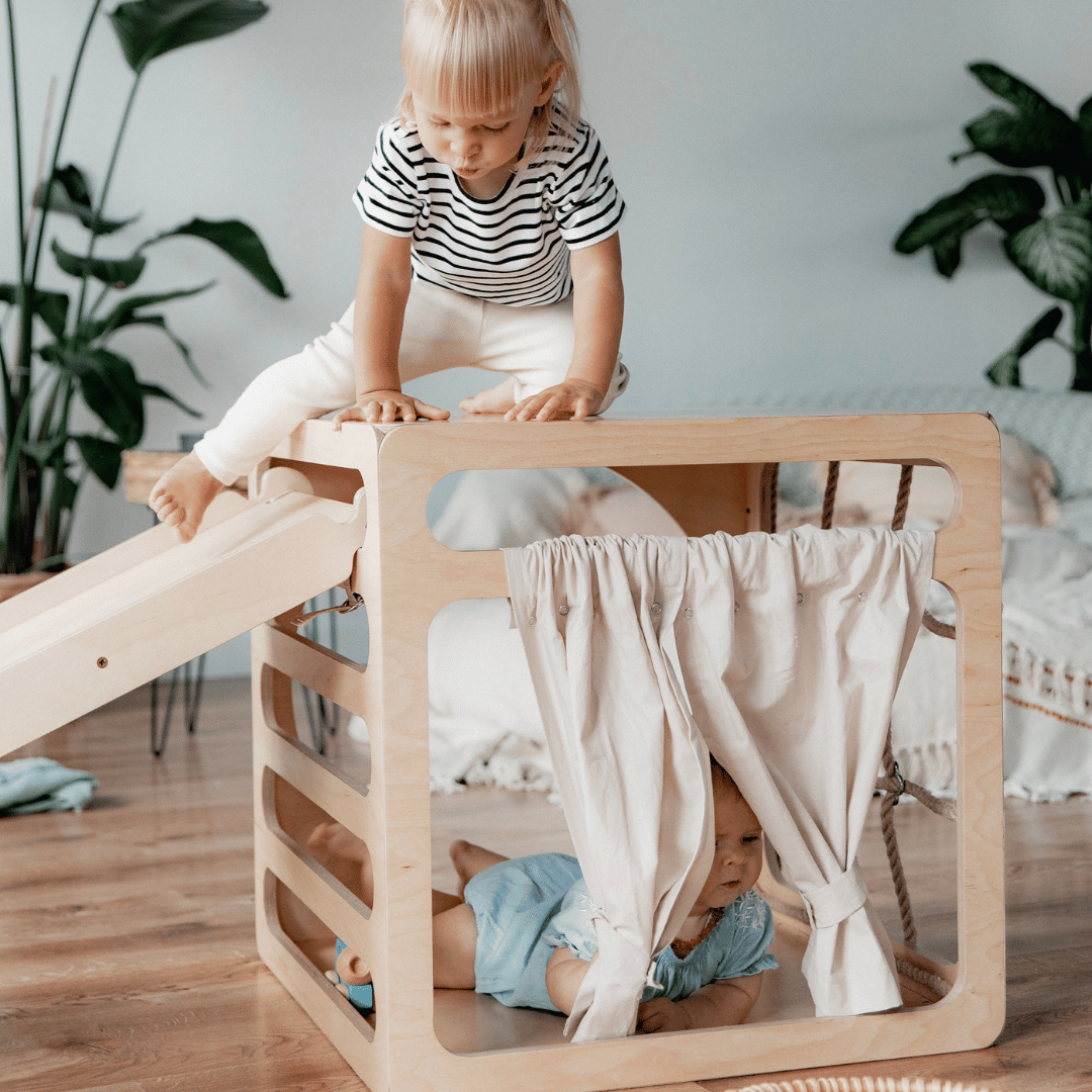 Houten Klimkubus Met Touwvenster Voor Kleuterplezier by Ette Tete