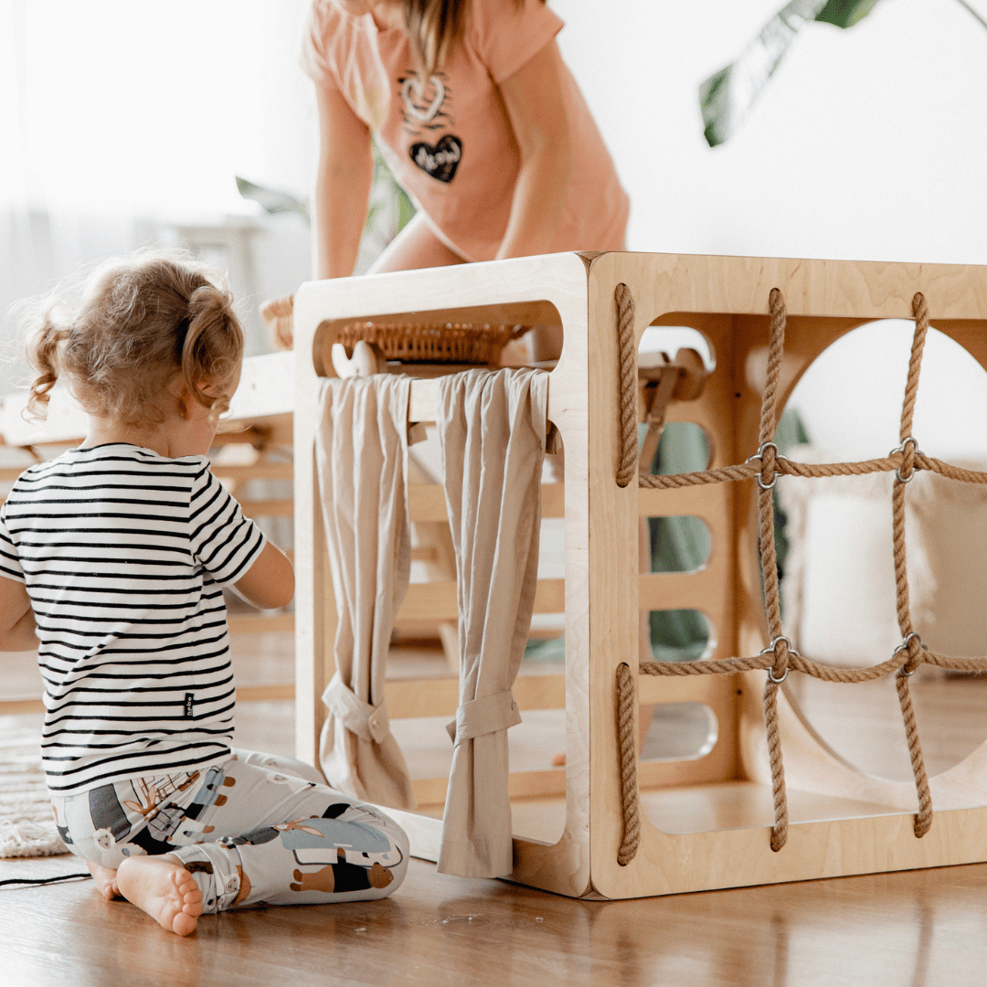 Houten Klimkubus Met Touwvenster Voor Kleuterplezier by Ette Tete