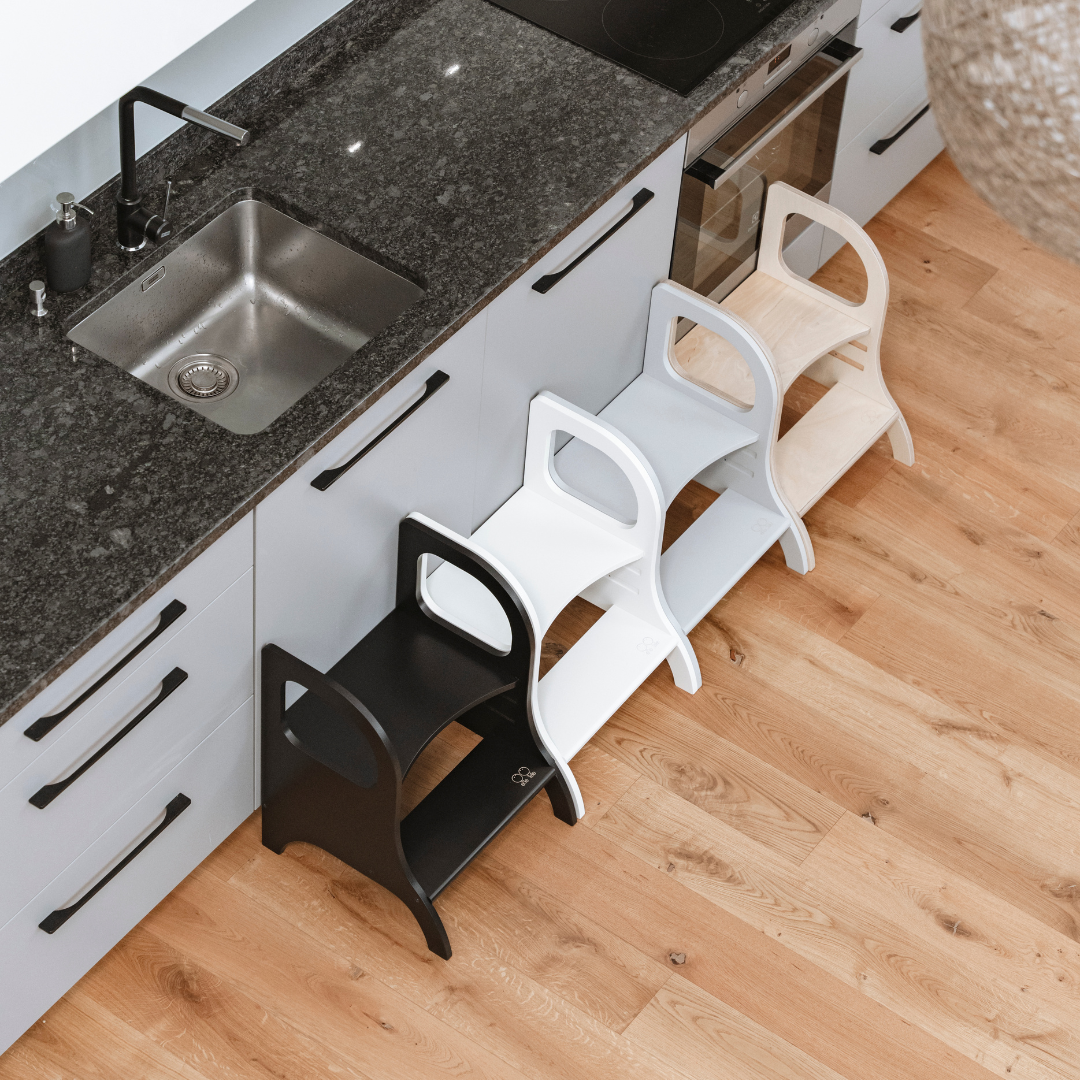 Verstelbaar Opstapje Van Natuurhout Voor Gezinsgebruik by Ette Tete