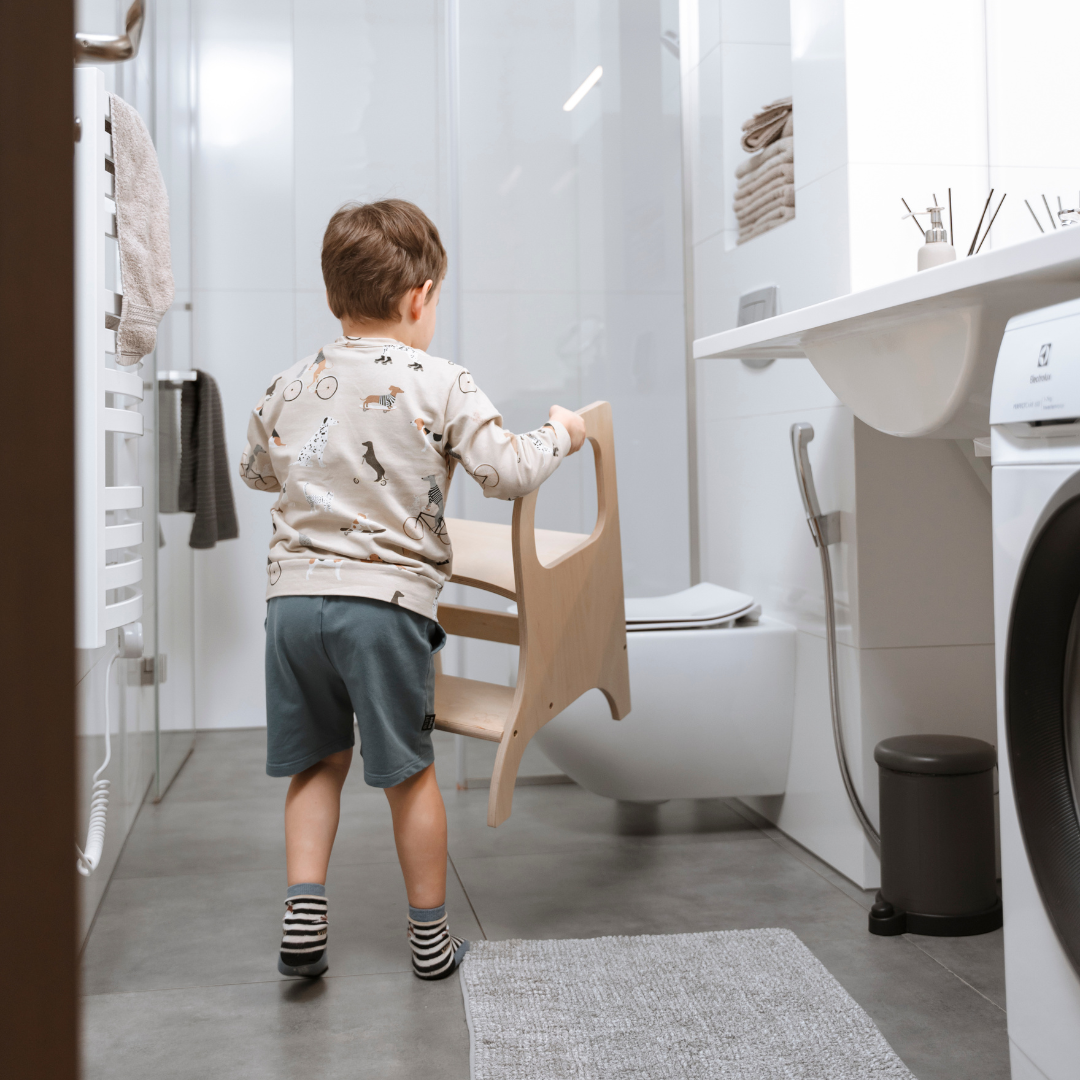 Verstelbaar Opstapje Van Natuurhout Voor Gezinsgebruik by Ette Tete