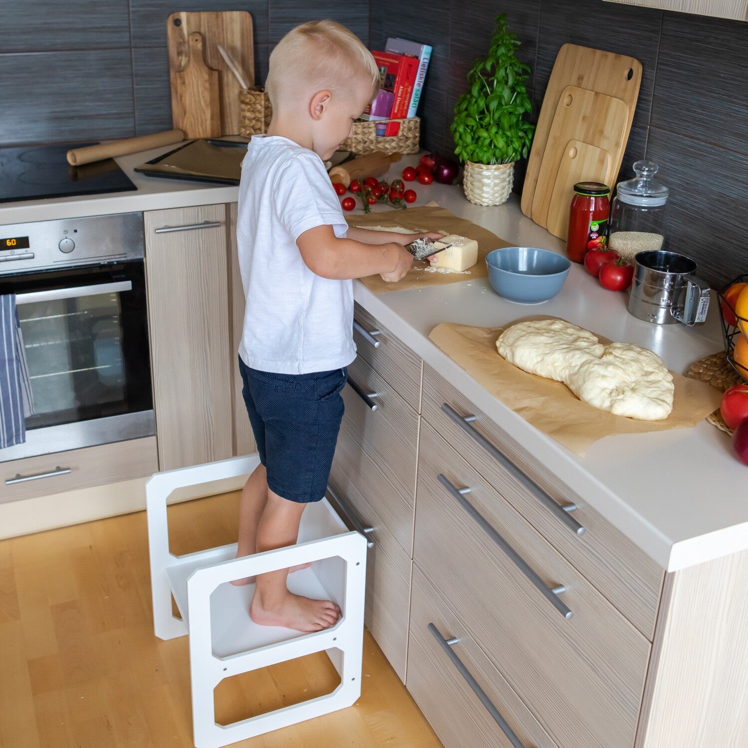 Montessori Afleertafel Stoelset Veilig Minimalistisch by Montessori House Bed