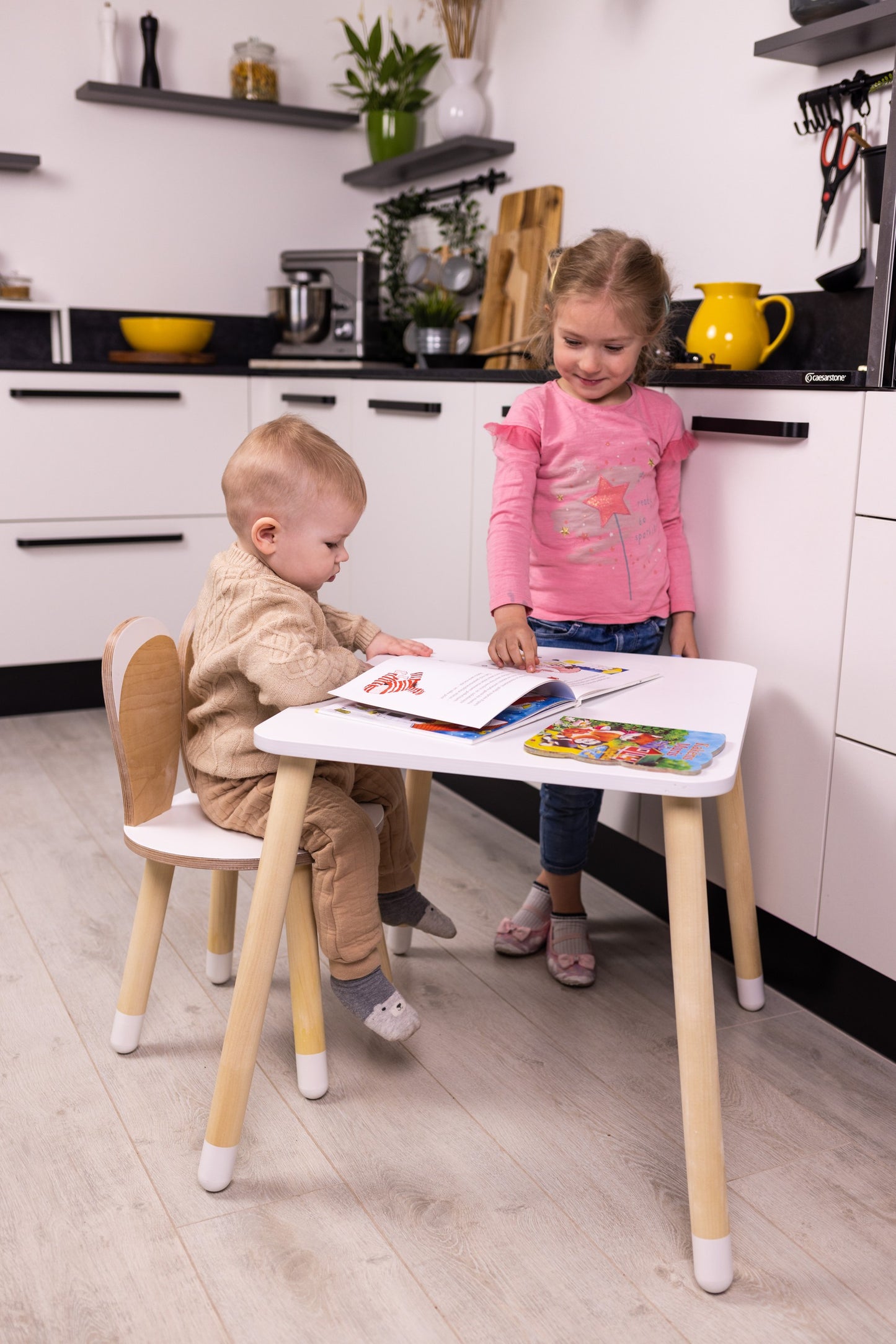 Houten Konijnenstoel Voor Kinderen Veilig Bestendig by Family-scl