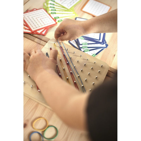 Houten Geoplan Puzzel Met Elastiek Patronen Kleurrijk by Woopie Let's Go Green