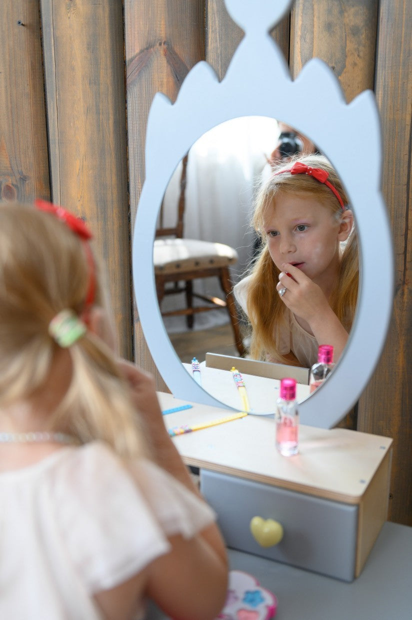 Prinsessen Schoonheidstafel Met Spiegel Kroon Speelset by Family-scl