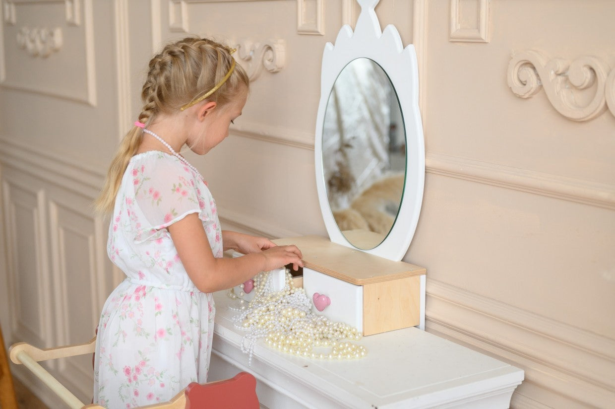 Prinsessen Schoonheidstafel Met Spiegel Kroon Speelset by Family-scl