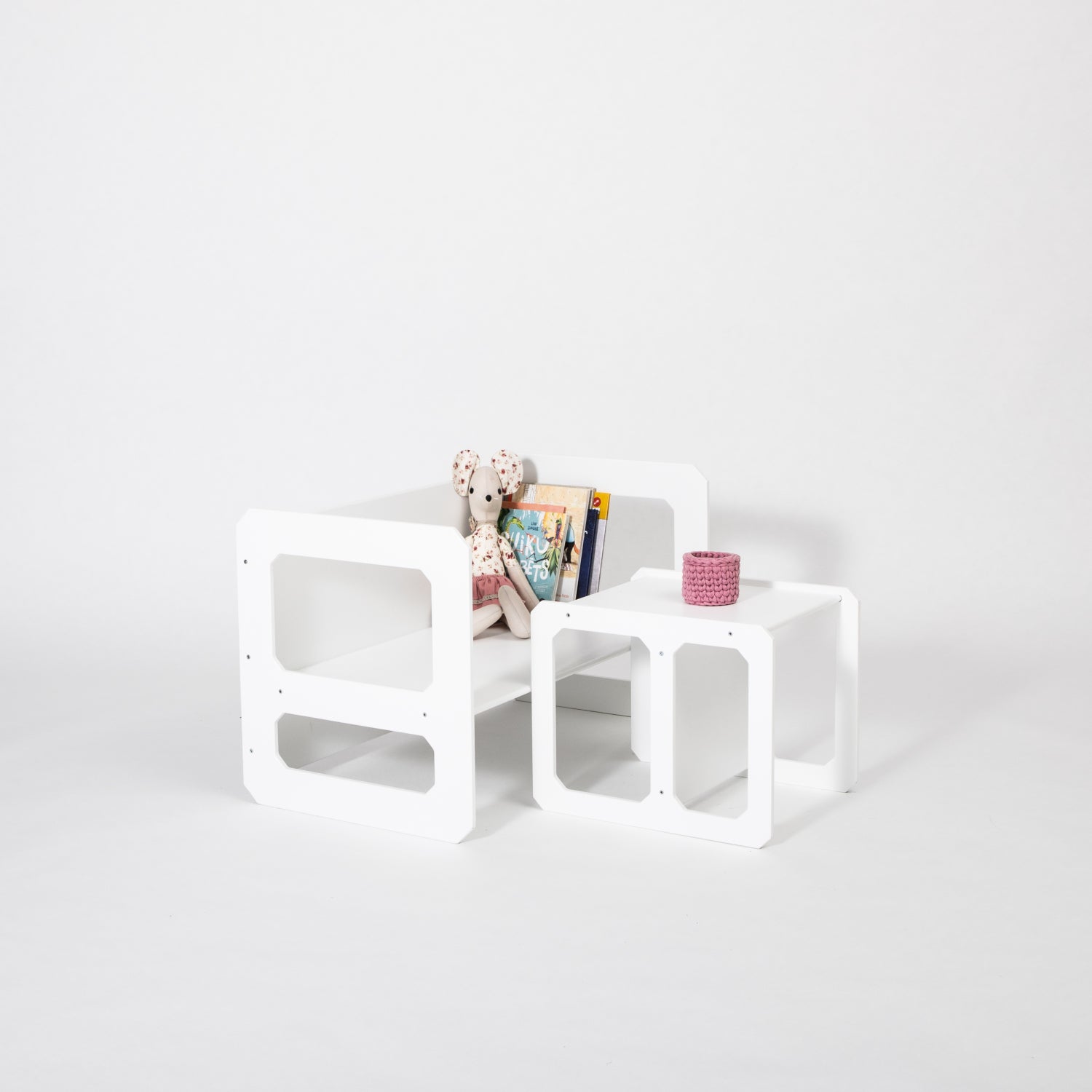 Montessori Afleertafel Stoelset Veilig Minimalistisch by Montessori House Bed