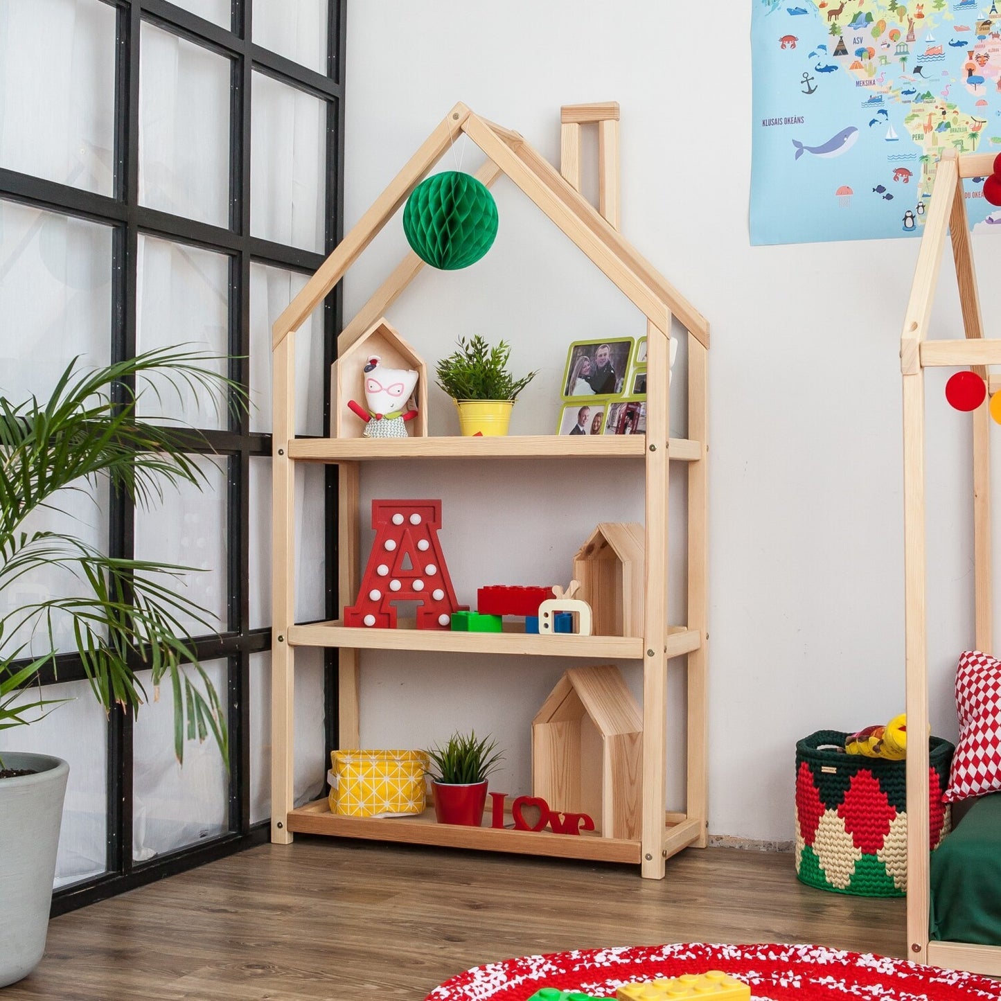 Huisvormige Boekenkast Montessori Kinderkamer Vrijstaand by Montessori House Bed