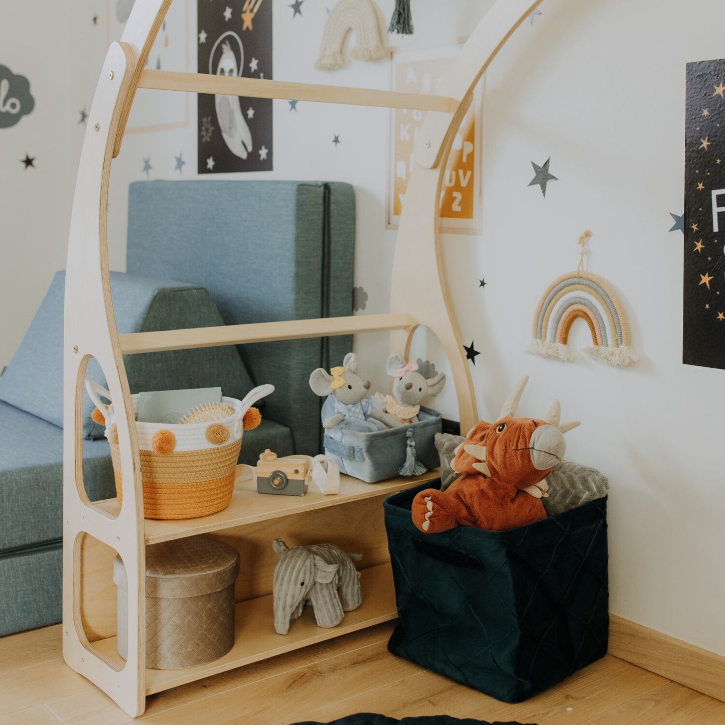 Montessori Speelstandaard Speelgoedrek Voor Kinderen Duurzaam by Montessori House Bed